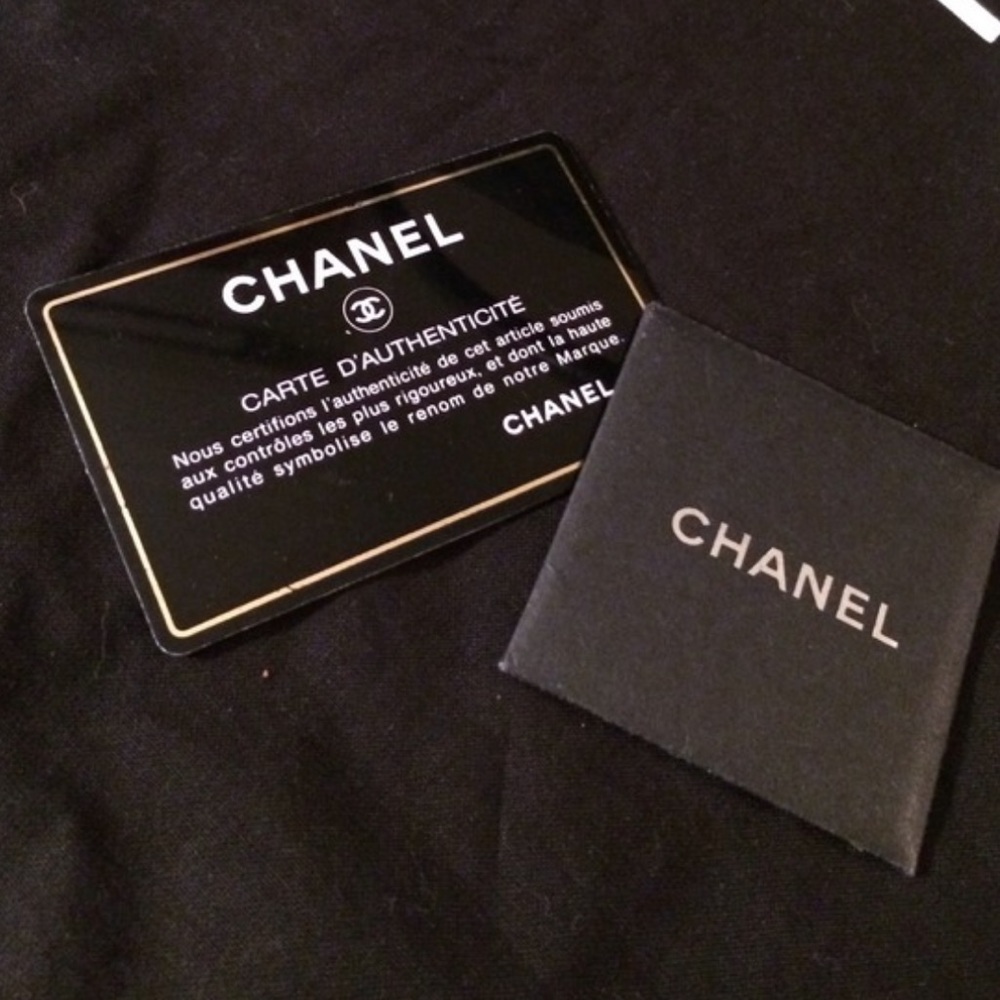 Authentic Caviar Chanel Medallion Bag - Picture 3 of 3